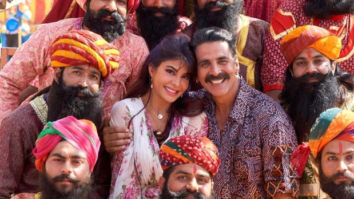 Jacqueline Fernandez is all smiles as she shares a new picture of Bachchhan Paandey with Akshay Kumar!