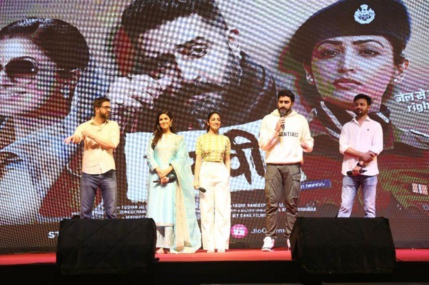 Abhishek Bachchan keeps his promise as he screens Dasvi for first time in Agra Central jail; Yami Gautam, Nimrat Kaur accompany