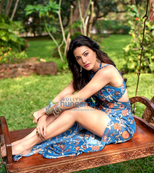 amyra dastur 96