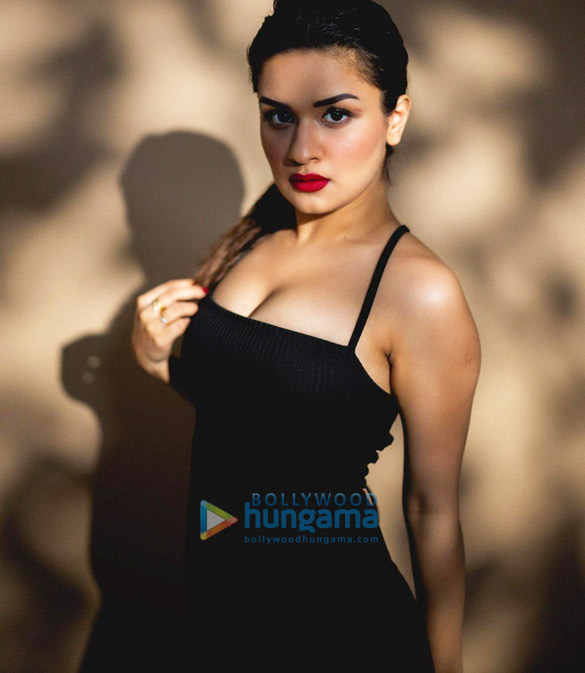 avneet kaur 121 2