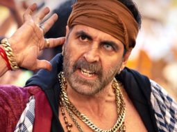 Bachchhan Paandey: Saare Bolo Bewafa Song | Akshay Kumar, Kriti Sanon
