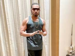 Honey Singh shares photos of his body transformation; leaves everyone stunned with his new ripped avatar