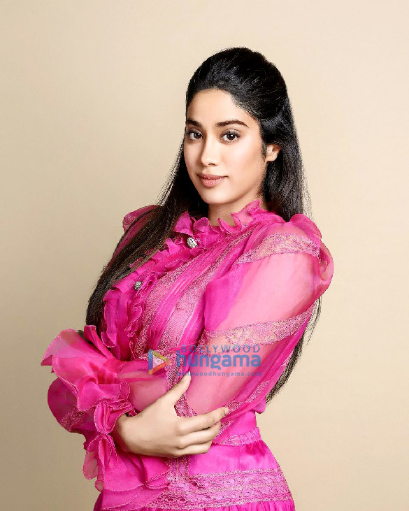 janhvi kapoor 2 90