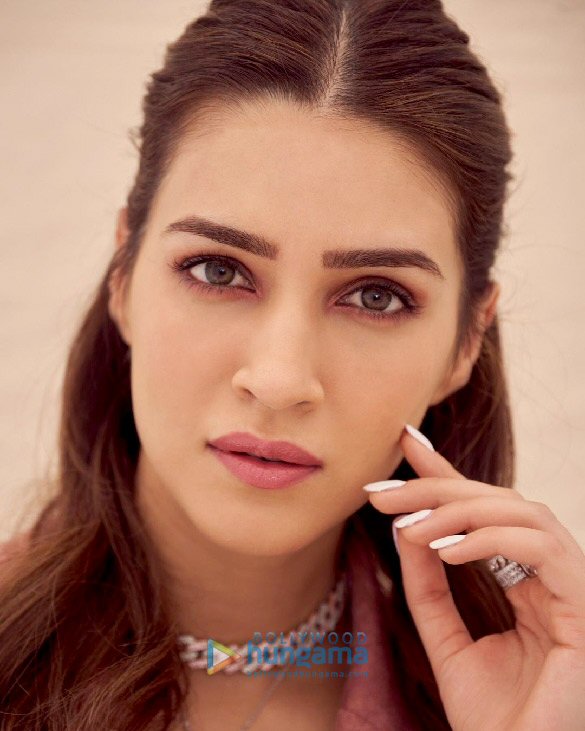 kriti sanon 3 42