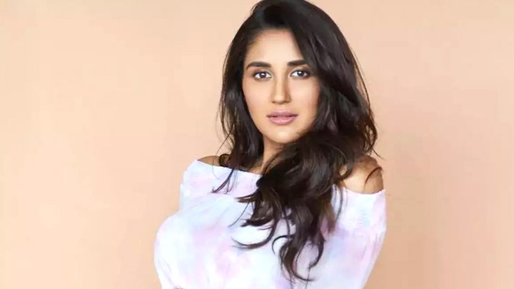 Nikita Dutta’s fashion tips for girls | Fashion Talk | Lifestyle | Bollywood Hungama Nikita Dutta’s fashion tips for girls | Fashion Talk | Lifestyle | Bollywood Hungama
