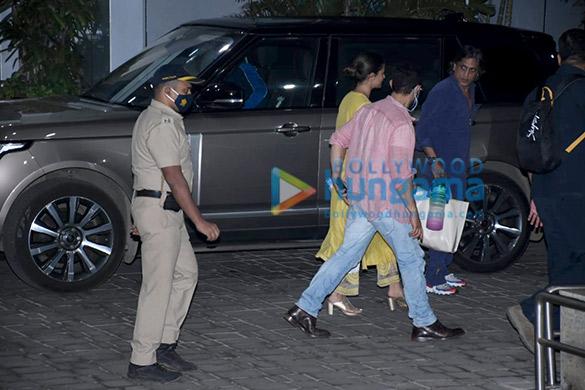 photos aamir khan and alia bhatt snapped at the private airport in kalina 6