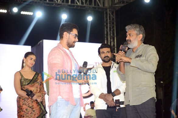 photos aamir khan joins s s rajamouli alia bhatt ram charan and jr ntr for rrr promotions in delhi 2