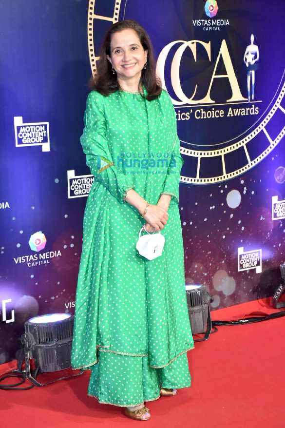 photos celebs attend critics choice awards 2022 1 2