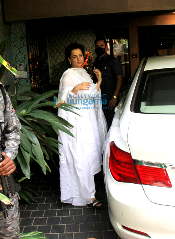 photos kangana ranaut spotted outside her office in bandra 2
