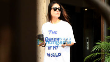 Photos: Kareena Kapoor Khan spotted in Bandra wearing a T-shirt that reads, ‘The Queen of My World’