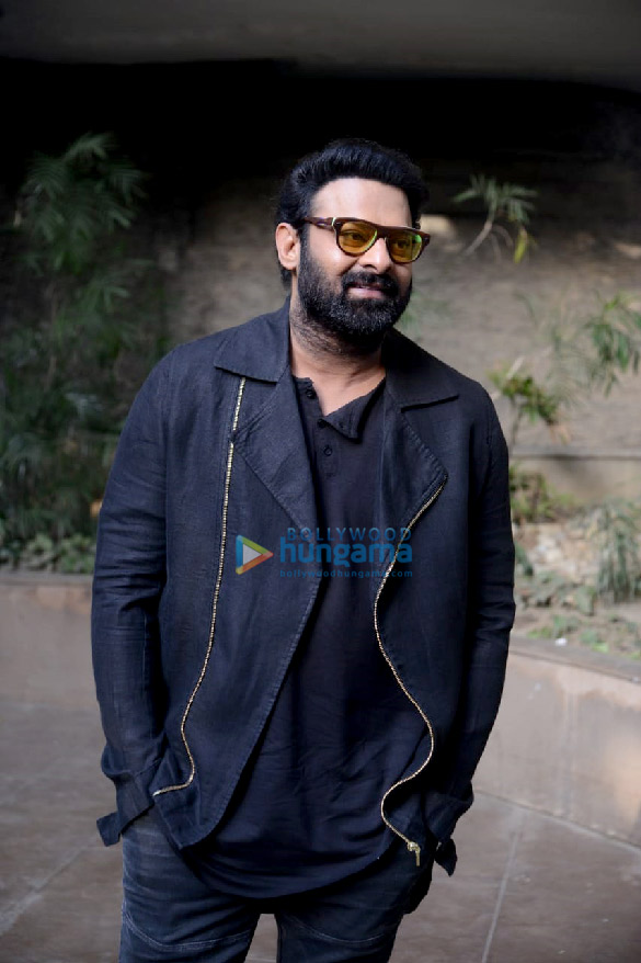 photos prabhas and pooja hegde snapped promoting their film radhe shyam in delhi 3