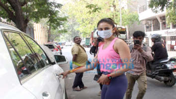 Photos: Rakul Preet Singh spotted at Anshuka Yoga in Bandra