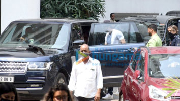 Photos: Ranbir Kapoor spotted in Bandra