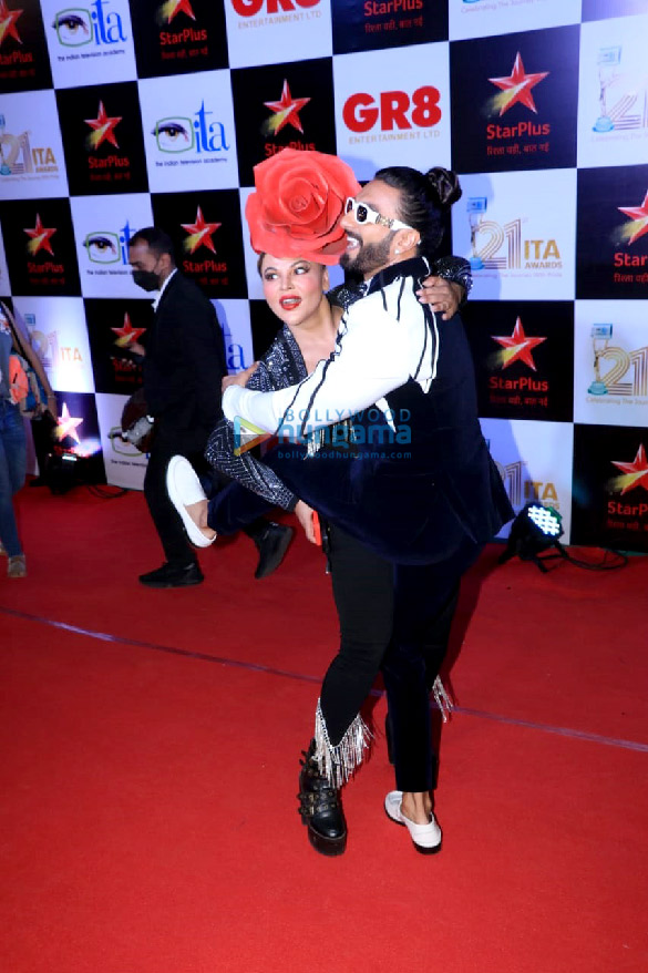 photos rashami desai rakhi sawant among other celebs attend ita awards 20224 2