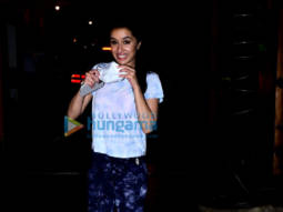 Photos: Shraddha Kapoor snapped in Juhu dressed in casuals