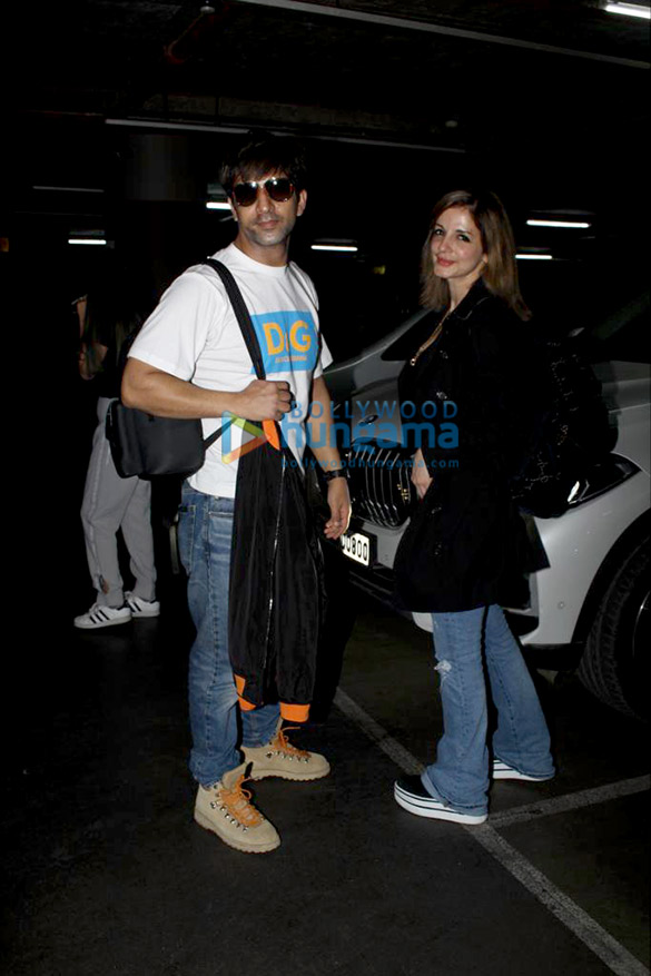 photos sussanne khan suniel shetty shabana azmi and others keep it comfy and casual as they get snapped at the airport 6