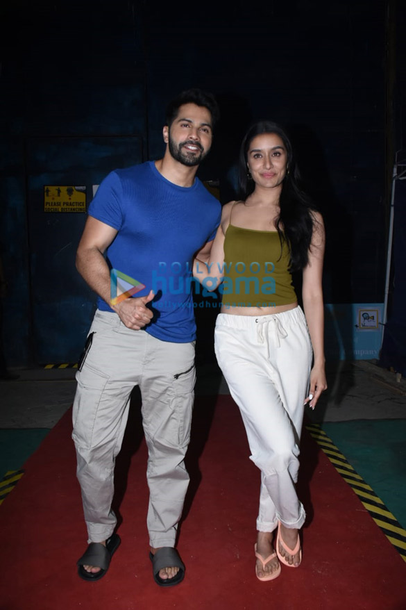 Photos: Varun Dhawan and Shraddha Kapoor snapped together in Andheri