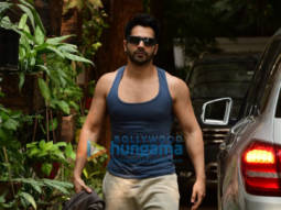 Photos: Varun Dhawan snapped in casual wear outside a dubbing studio in Juhu
