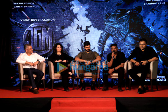 photos vijay deverakonda charmy kaur and puri jagannadh announce their film jgm in mumbai 4