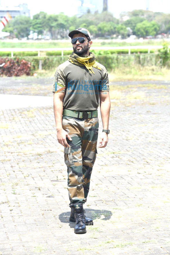 photos vijay deverakonda arrives in a chopper dressed in army uniform to announce his next pan india project with puri jagannadh 4