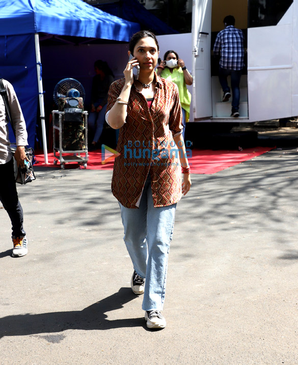 Photos: Tamannaah Bhatia spotted at Versova Photos: Tamannaah Bhatia spotted at Versova