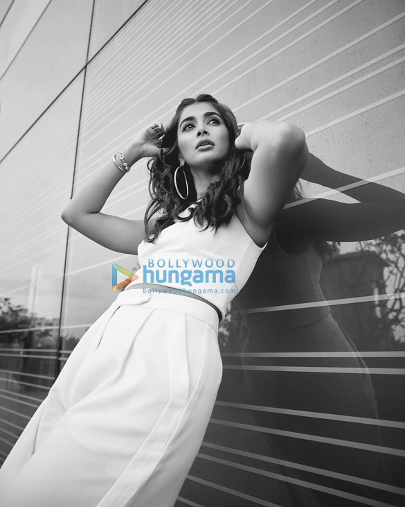 pooja hegde 1 58