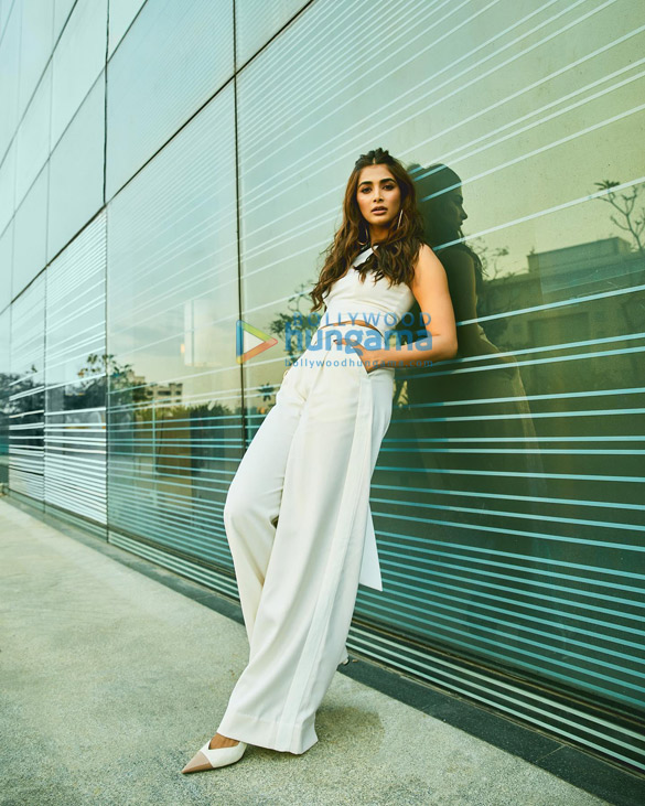 pooja hegde 6 14