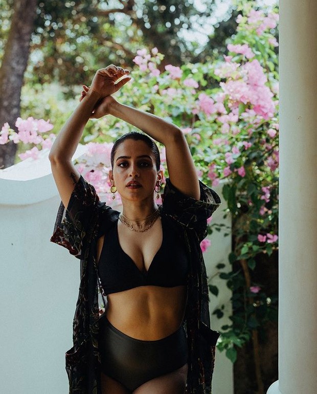 Sanya Malhotra looks bewitching as she raises the temperature in stunning black bikini