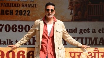 Spotted: Akshay Kumar flag off BachchhanPaandeyKiSawari truck at Mumbai