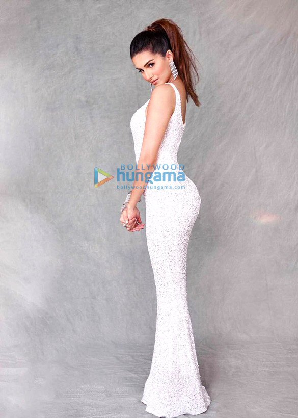 tara sutaria 4 27