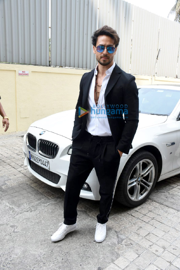 tiger shroff tara sutaria bhushan kumar and others snapped at the music launch event of heropanti 2 clean 1