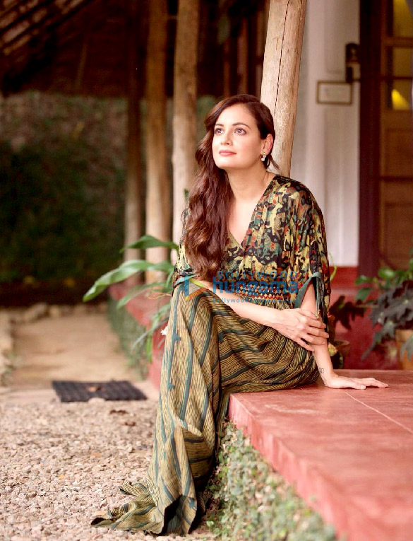 dia mirza 00 10