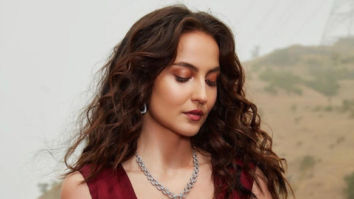 Celebrity Photo Of Elli AvrRam
