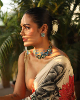 Celebrity Photos of Esha Gupta