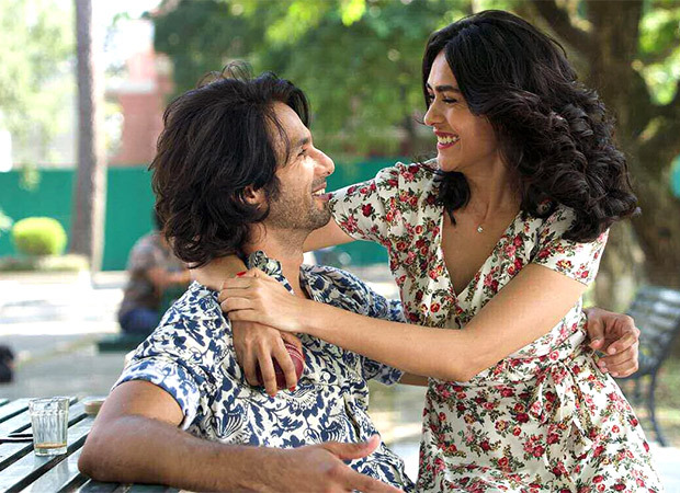 Jersey Day 1 Box Office Overseas: Shahid Kapoor starrer opens on a decent note in the overseas markets Jersey Day 1 Box Office Overseas: Shahid Kapoor starrer opens on a decent note in the overseas markets