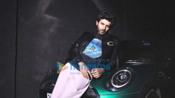 Celeb Photos Of Kartik Aaryan