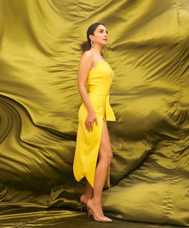 Kiara Advani is her own sunshine in lovely in a strapless yellow bodycon with thigh-high slit for Bhool Bhulaiyya 2 promotions
