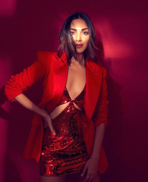 Kiara Advani turns ups the heat in red sequin dress and Alex Perry satin red blazer worth Rs. 99,597 for Bhool Bhulaiyaa 2 trailer launch