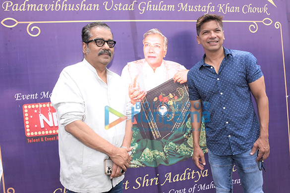 photos aaditya thackeray sonu nigam hariharan shaan and others snapped at ustad ghulam mustafa khan chowk at carter road bandra 6