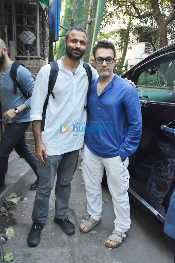 photos aamir khan snapped in bandra 3 3