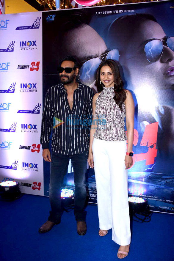photos ajay devgn and rakul preet singh snapped promoting runway 34 1