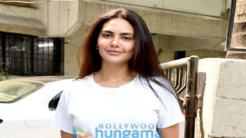Photos: Esha Gupta snapped at a salon in Juhu