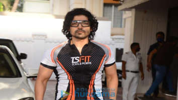 Photos: Gurmeet Choudhary spotted at Anand Pandit’s office