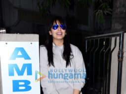 Photos: Huma Qureshi snapped at a salon in Juhu