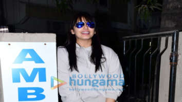 Photos: Huma Qureshi snapped at a salon in Juhu