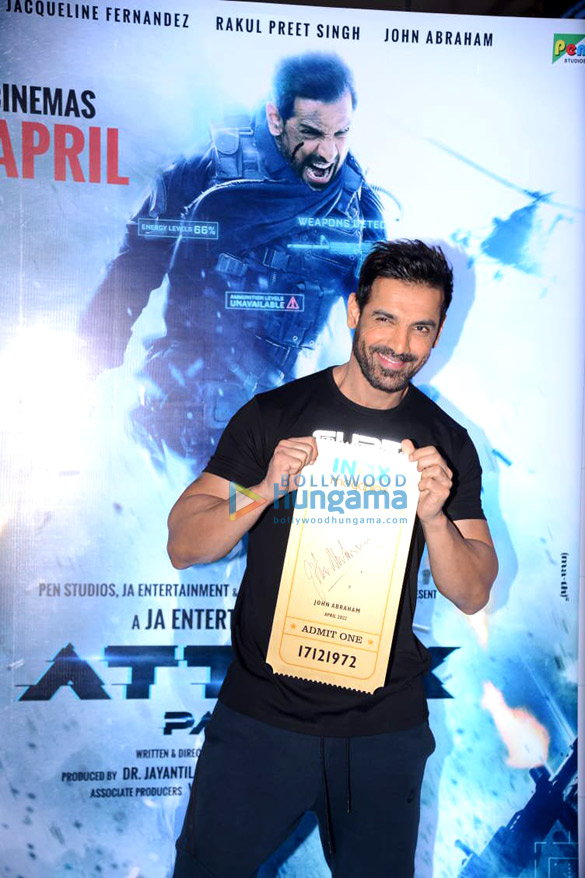 photos john abraham snapped at the launch of inox insta pay in goregaon 5