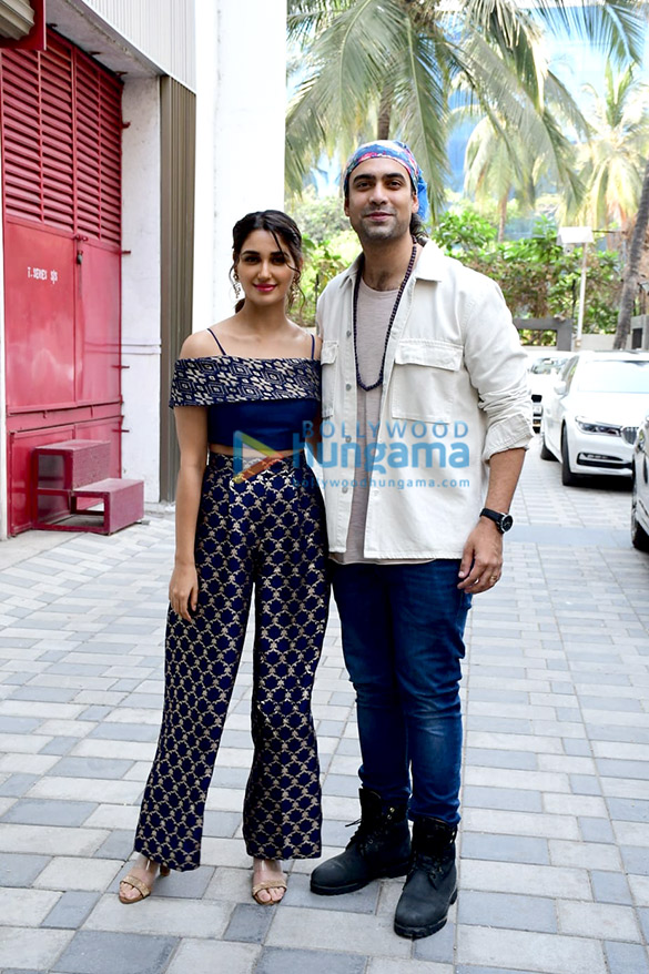 photos jubin nautiyal and nikita dutta snapped while promoting their music video mast nazron se 1