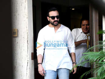 Photos: Kareena Kapoor Khan, Saif Ali Khan, Taimur Ali Khan and Jeh Ali Khan spotted in Bandra