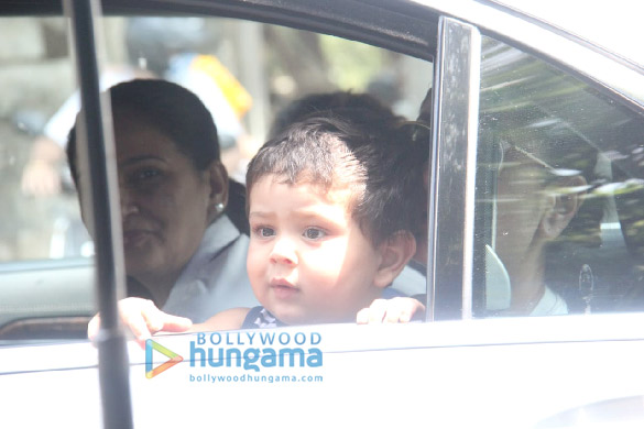 photos kareena kapoor khan and jeh ali khan spotted in bandra 3