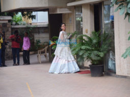 Photos: Kareena Kapoor Khan, Karisma Kapoor, Soni Razdan, Armaan Jain, Shweta Bachchan among others snapped arriving at Ranbir Kapoor and Alia Bhatt’s mehndi ceremony